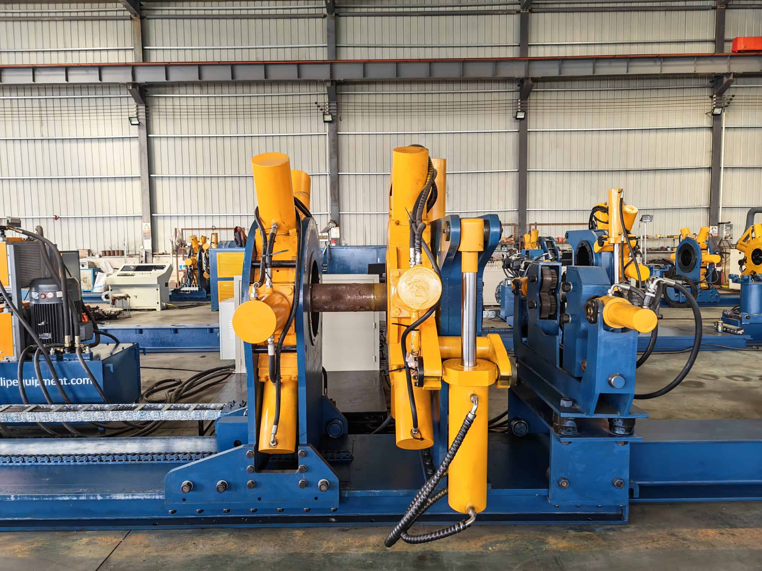 What Is Breakout Force? Why It Runs Higher Than Make-Up Torque 1 Breakout force being applied to a tool joint clamped in the jaws of a Galip hydraulic bucking unit