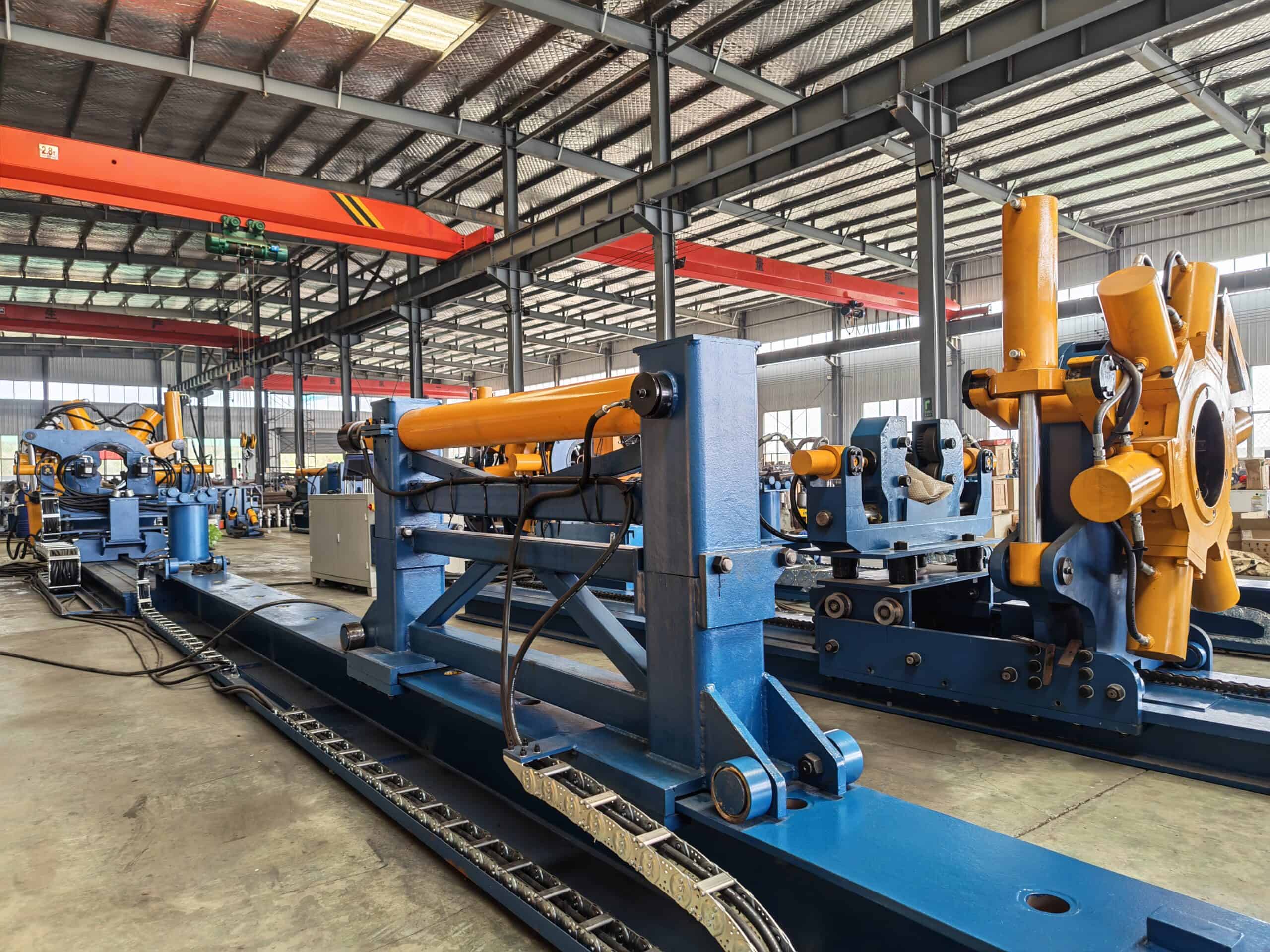 What Is Breakout Force? Why It Runs Higher Than Make-Up Torque 2 Welded frame and rotating spindle of a Galip breakout unit built to deliver high break-out torque without marking the pipe body